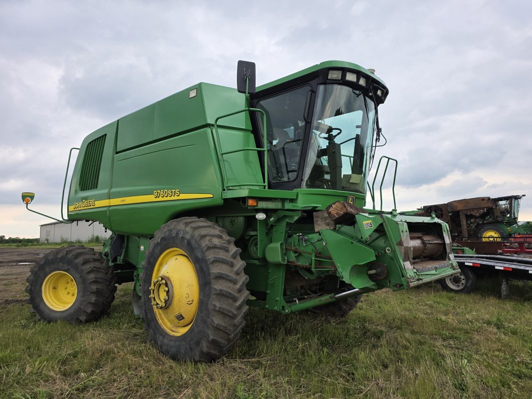 2005 JOHN DEERE 9760