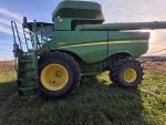 2014 JOHN DEERE S670