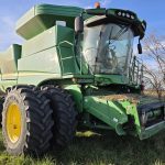 2014 JOHN DEERE S670